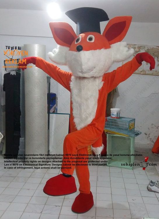 Tilki Maskot Kostümü / Uluslar Arası Kıbrıs Üniversitesi maskot kostümü