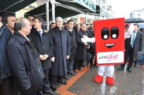 UşaK Sanayi ve Ticaret Odası Çanta Maskotu maskot kostümü